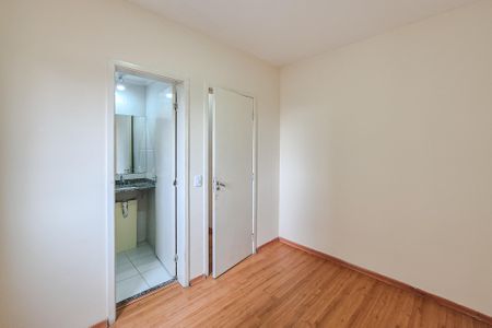 Apartamento à venda com 65m², 3 quartos e 2 vagas Apartamento à venda com 65m², 3 quartos e 2 vagasSuíte