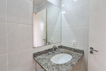 Apartamento à venda com 65m², 3 quartos e 2 vagas Apartamento à venda com 65m², 3 quartos e 2 vagasBanheiro da Suíte