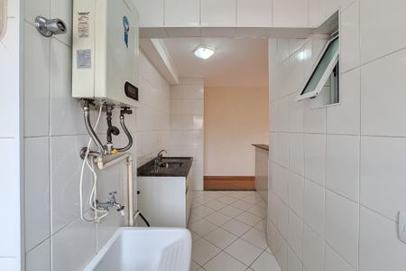 Apartamento à venda com 65m², 3 quartos e 2 vagas Apartamento à venda com 65m², 3 quartos e 2 vagasÁrea de Serviço