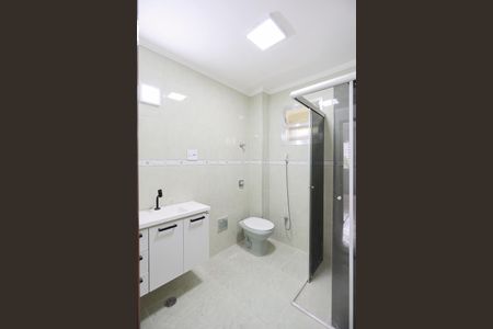 Apartamento à venda com 82m², 2 quartos e 1 vaga Apartamento à venda com 82m², 2 quartos e 1 vagaBanheiro social