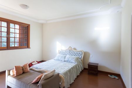 Casa de condomínio à venda com 539m², 6 quartos e 4 vagas Casa de condomínio à venda com 539m², 6 quartos e 4 vagassuite 4