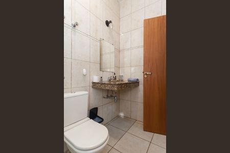 Casa de condomínio à venda com 539m², 6 quartos e 4 vagas Casa de condomínio à venda com 539m², 6 quartos e 4 vagas Banheiro suite 2