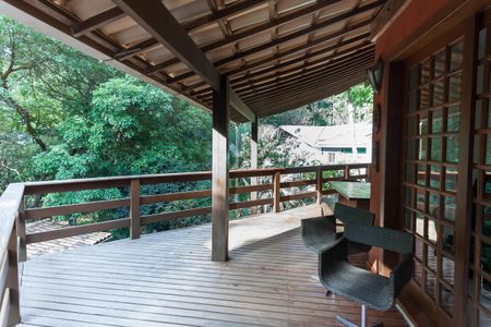 Casa de condomínio à venda com 539m², 6 quartos e 4 vagas Casa de condomínio à venda com 539m², 6 quartos e 4 vagasdeck/ varanda sala