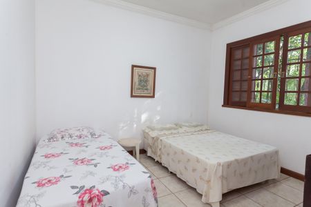 Casa de condomínio à venda com 539m², 6 quartos e 4 vagas Casa de condomínio à venda com 539m², 6 quartos e 4 vagasBanheiro suite 2