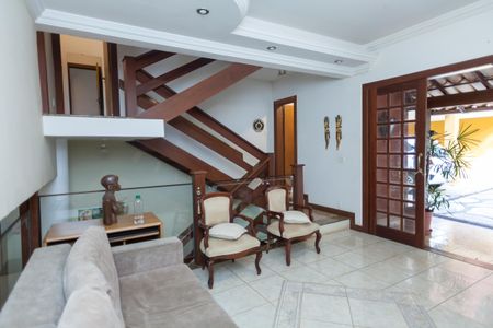 Casa de condomínio à venda com 539m², 6 quartos e 4 vagas Casa de condomínio à venda com 539m², 6 quartos e 4 vagassala 1