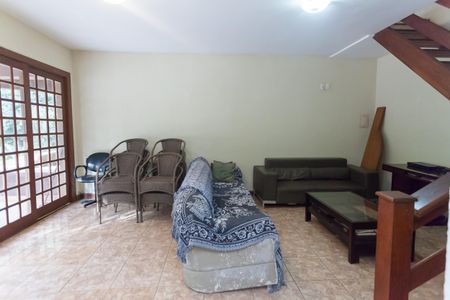 Casa de condomínio à venda com 539m², 6 quartos e 4 vagas Casa de condomínio à venda com 539m², 6 quartos e 4 vagassala 3