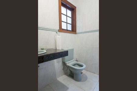 Casa de condomínio à venda com 539m², 6 quartos e 4 vagas Casa de condomínio à venda com 539m², 6 quartos e 4 vagasLavabo