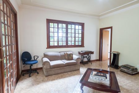 Casa de condomínio à venda com 539m², 6 quartos e 4 vagas Casa de condomínio à venda com 539m², 6 quartos e 4 vagassala 2