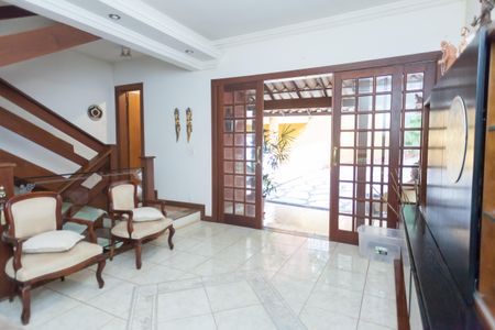 Casa de condomínio à venda com 539m², 6 quartos e 4 vagas Casa de condomínio à venda com 539m², 6 quartos e 4 vagassala 1