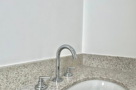 Apartamento à venda com 85m², 2 quartos e 1 vaga Apartamento à venda com 85m², 2 quartos e 1 vagaBanheiro da Suíte 1