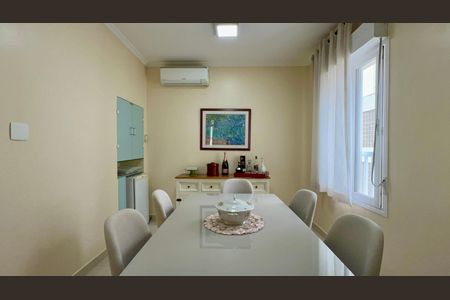 Apartamento à venda com 250m², 4 quartos e 2 vagasCopa