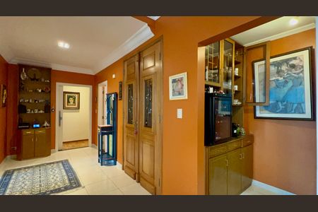 Apartamento à venda com 250m², 4 quartos e 2 vagasHall de entrada