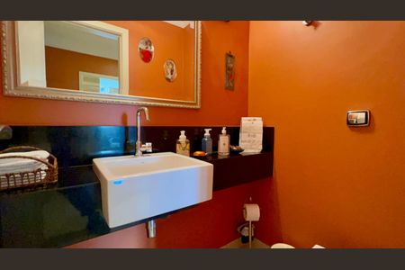 Apartamento à venda com 250m², 4 quartos e 2 vagasLavabo