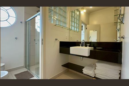 Apartamento à venda com 250m², 4 quartos e 2 vagasBanheiro da Suíte 3