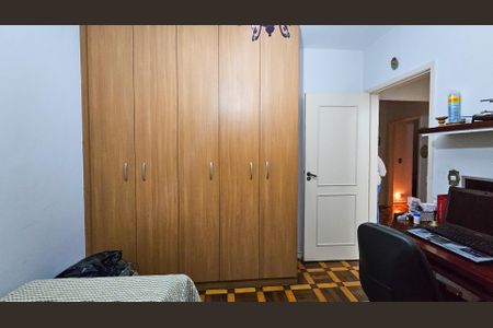 Casa à venda com 450m², 5 quartos e 7 vagas Casa à venda com 450m², 5 quartos e 7 vagasQuarto 1