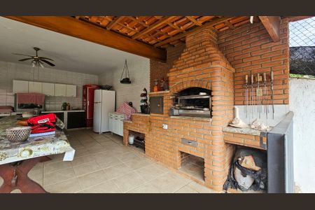 Casa à venda com 450m², 5 quartos e 7 vagas Casa à venda com 450m², 5 quartos e 7 vagasChurrasqueira