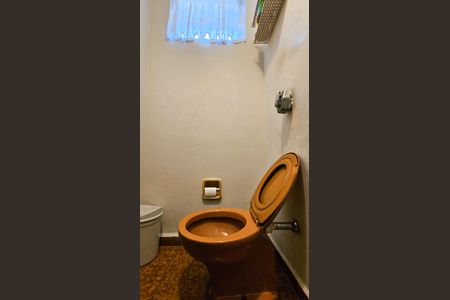 Casa à venda com 450m², 5 quartos e 7 vagas Casa à venda com 450m², 5 quartos e 7 vagasBanheiro 6