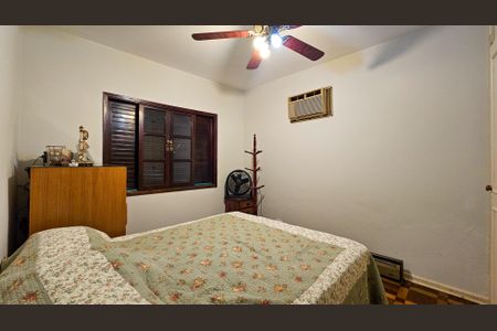 Casa à venda com 450m², 5 quartos e 7 vagas Casa à venda com 450m², 5 quartos e 7 vagasQuarto 2