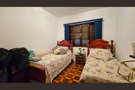 Casa à venda com 450m², 5 quartos e 7 vagas Casa à venda com 450m², 5 quartos e 7 vagasQuarto 3