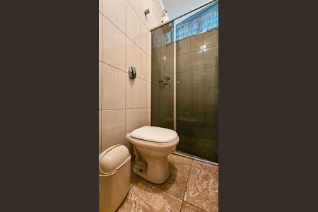 Casa à venda com 450m², 5 quartos e 7 vagas Casa à venda com 450m², 5 quartos e 7 vagasBanheiro 3