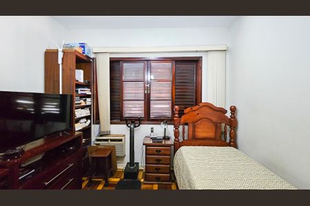 Casa à venda com 450m², 5 quartos e 7 vagas Casa à venda com 450m², 5 quartos e 7 vagasQuarto 1