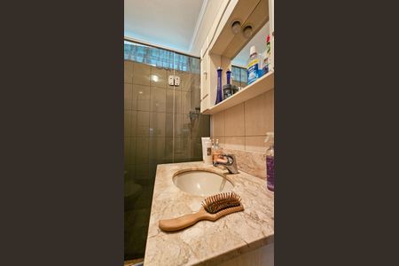 Casa à venda com 450m², 5 quartos e 7 vagas Casa à venda com 450m², 5 quartos e 7 vagasBanheiro 3