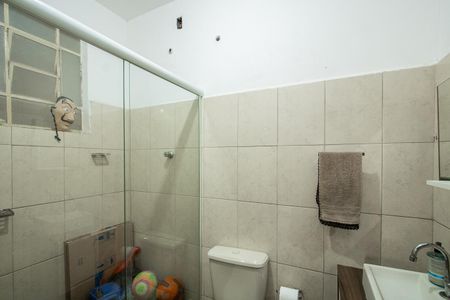 Casa à venda com 226m², 3 quartos e 2 vagas Casa à venda com 226m², 3 quartos e 2 vagasBanheiro