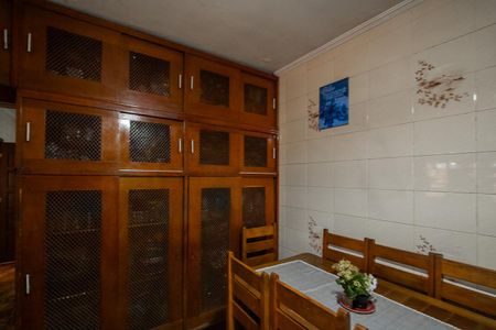 Casa à venda com 226m², 3 quartos e 2 vagas Casa à venda com 226m², 3 quartos e 2 vagasCozinha