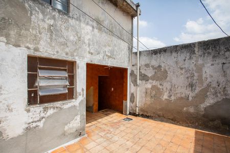 Casa à venda com 226m², 3 quartos e 2 vagas Casa à venda com 226m², 3 quartos e 2 vagasQuintal