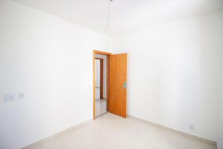 Apartamento à venda com 185m², 3 quartos e 2 vagas Apartamento à venda com 185m², 3 quartos e 2 vagasQuarto 2