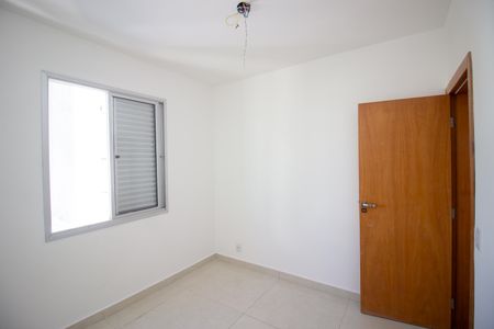 Apartamento à venda com 185m², 3 quartos e 2 vagas Apartamento à venda com 185m², 3 quartos e 2 vagasSuíte