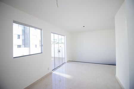 Apartamento à venda com 185m², 3 quartos e 2 vagas Apartamento à venda com 185m², 3 quartos e 2 vagasSala de TV