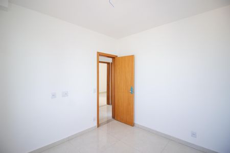 Apartamento à venda com 185m², 3 quartos e 2 vagas Apartamento à venda com 185m², 3 quartos e 2 vagasQuarto 1