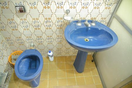 Casa para alugar com 114m², 2 quartos e 2 vagasBanheiro Social