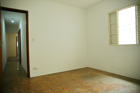 Casa para alugar com 114m², 2 quartos e 2 vagasQuarto 1
