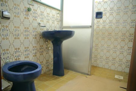 Casa para alugar com 114m², 2 quartos e 2 vagasBanheiro Social