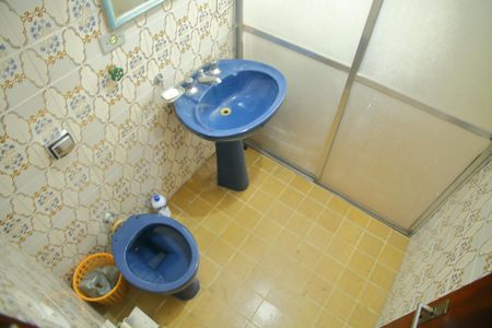 Casa para alugar com 114m², 2 quartos e 2 vagasBanheiro Social