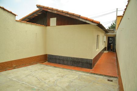 Casa para alugar com 114m², 2 quartos e 2 vagasÁrea Externa