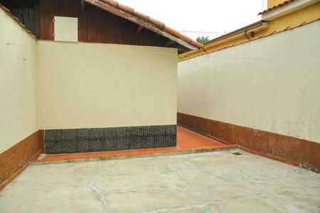 Casa para alugar com 114m², 2 quartos e 2 vagasÁrea Externa