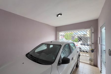 Casa à venda com 190m², 2 quartos e 1 vaga Casa à venda com 190m², 2 quartos e 1 vagaGaragem