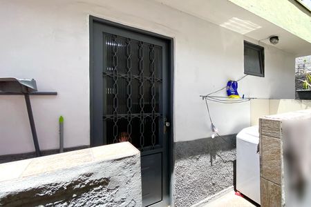 Casa à venda com 300m², 2 quartos e sem vagaÁrea de Serviço