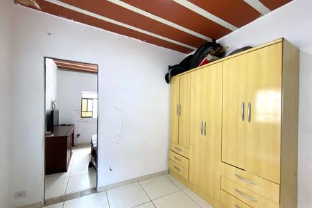 Casa à venda com 300m², 2 quartos e sem vagaQuarto 2