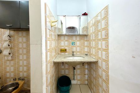 Casa à venda com 300m², 2 quartos e sem vagaBanheiro