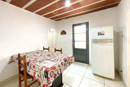 Casa à venda com 300m², 2 quartos e sem vagaCopa