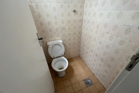 Apartamento à venda com 60m², 2 quartos e sem vaga Apartamento à venda com 60m², 2 quartos e sem vagaBanheiro de serviço