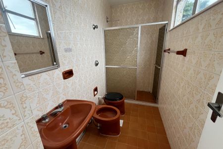 Apartamento à venda com 60m², 2 quartos e sem vaga Apartamento à venda com 60m², 2 quartos e sem vagaBanheiro da suite