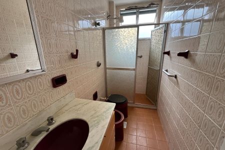 Apartamento à venda com 60m², 2 quartos e sem vaga Apartamento à venda com 60m², 2 quartos e sem vagaBanheiro