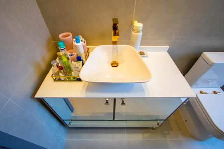 Apartamento à venda com 160m², 3 quartos e 3 vagasBanheiro do quarto 1