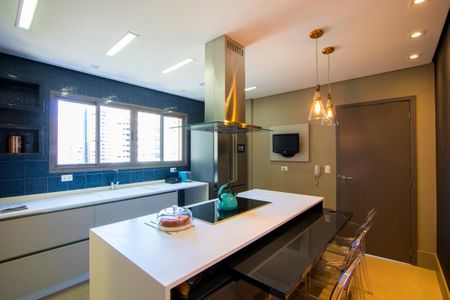 Apartamento à venda com 160m², 3 quartos e 3 vagasCozinha