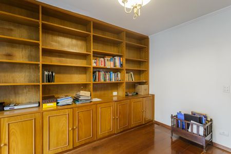 Apartamento para alugar com 208m², 4 quartos e 4 vagas Apartamento para alugar com 208m², 4 quartos e 4 vagasQuarto